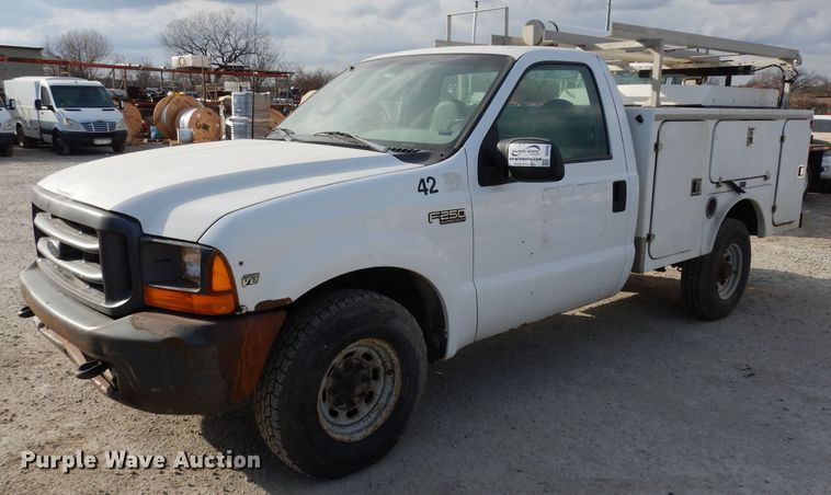 image for item DE4225 1999 Ford F250 Super Duty utility bed pickup truck