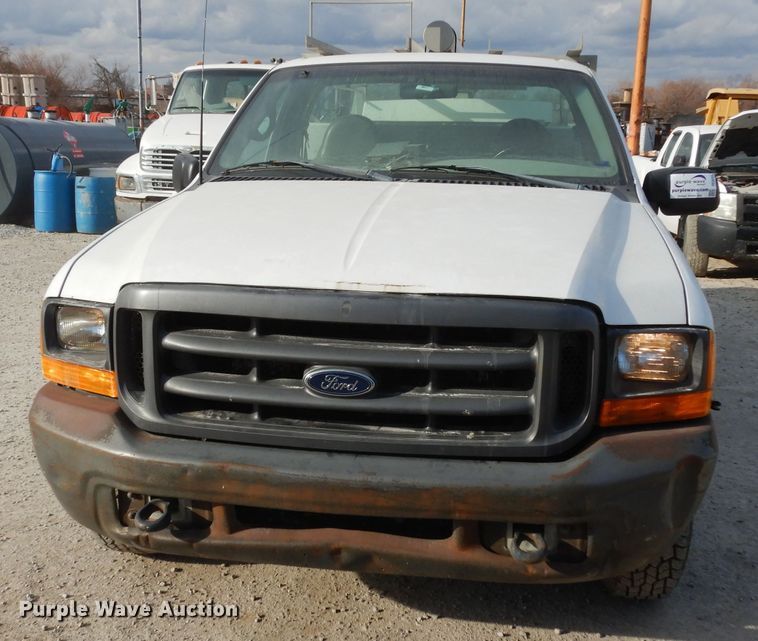 image for item DE4225 1999 Ford F250 Super Duty utility bed pickup truck