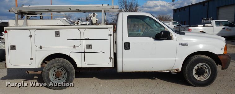 image for item DE4225 1999 Ford F250 Super Duty utility bed pickup truck