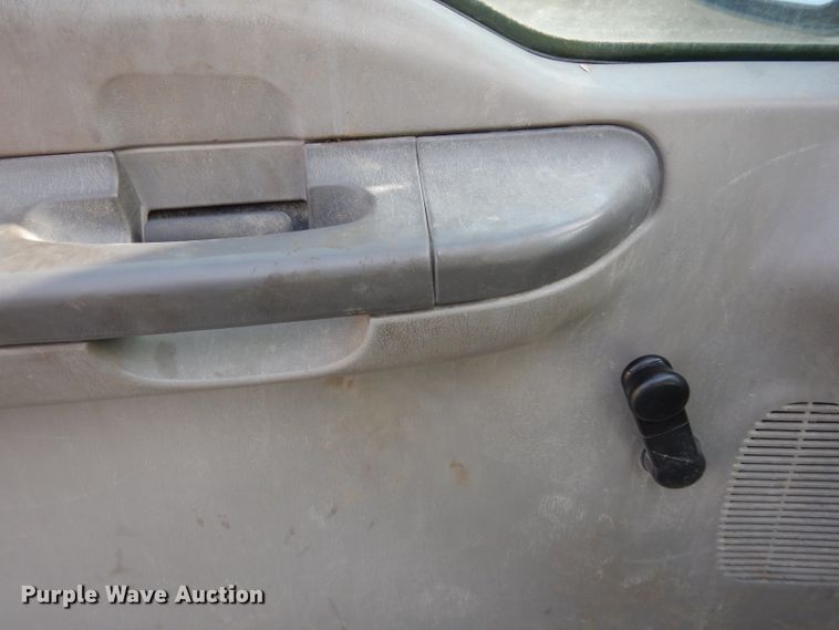 image for item DE4225 1999 Ford F250 Super Duty utility bed pickup truck