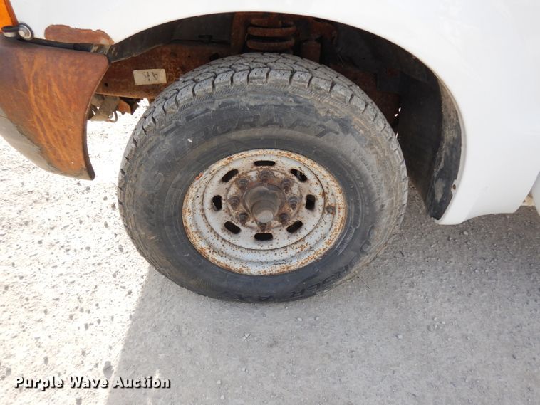 image for item DE4225 1999 Ford F250 Super Duty utility bed pickup truck