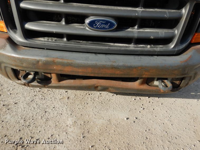 image for item DE4225 1999 Ford F250 Super Duty utility bed pickup truck