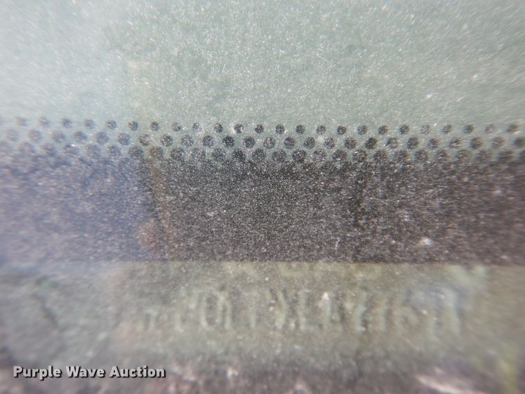 image for item DE4225 1999 Ford F250 Super Duty utility bed pickup truck