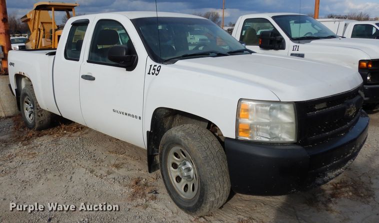 image for item DE4226 2008 Chevrolet Silverado 1500 Ext. Cab pickup truck