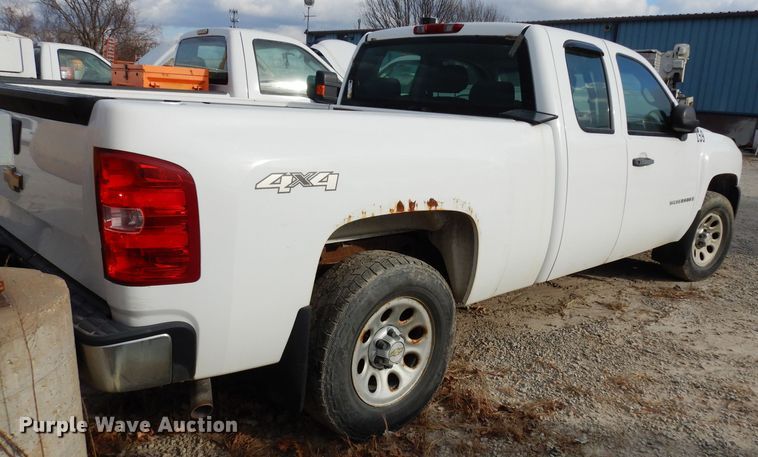 image for item DE4226 2008 Chevrolet Silverado 1500 Ext. Cab pickup truck