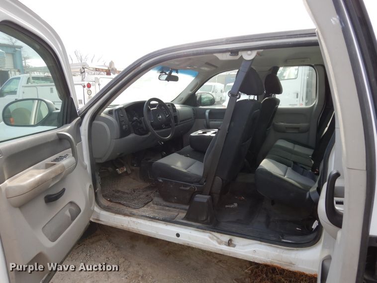 image for item DE4226 2008 Chevrolet Silverado 1500 Ext. Cab pickup truck