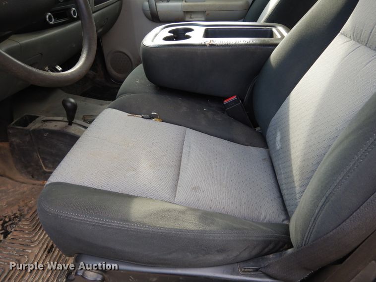 image for item DE4226 2008 Chevrolet Silverado 1500 Ext. Cab pickup truck