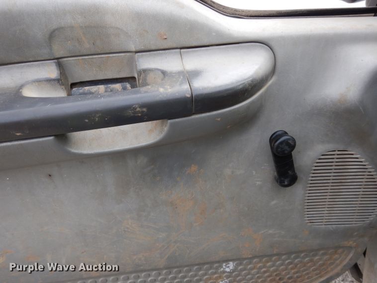 image for item DE4227 2003 Ford F250 Super Duty XL pickup truck