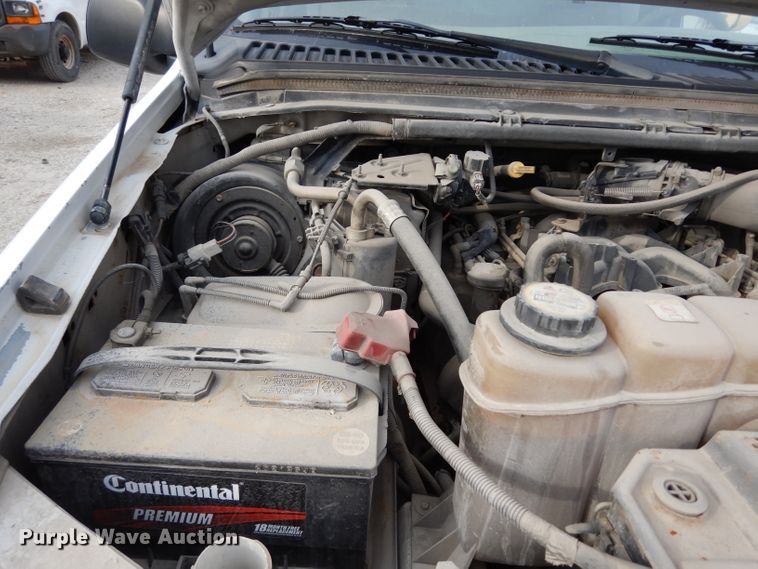 image for item DE4227 2003 Ford F250 Super Duty XL pickup truck