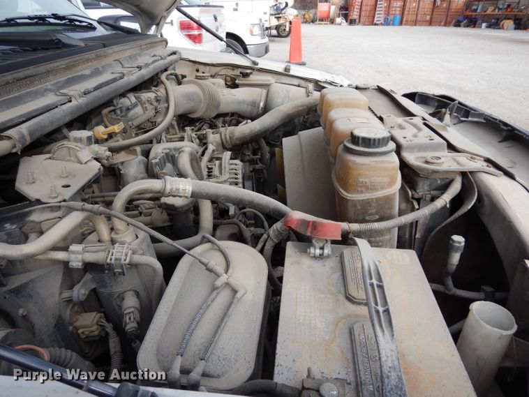 image for item DE4227 2003 Ford F250 Super Duty XL pickup truck