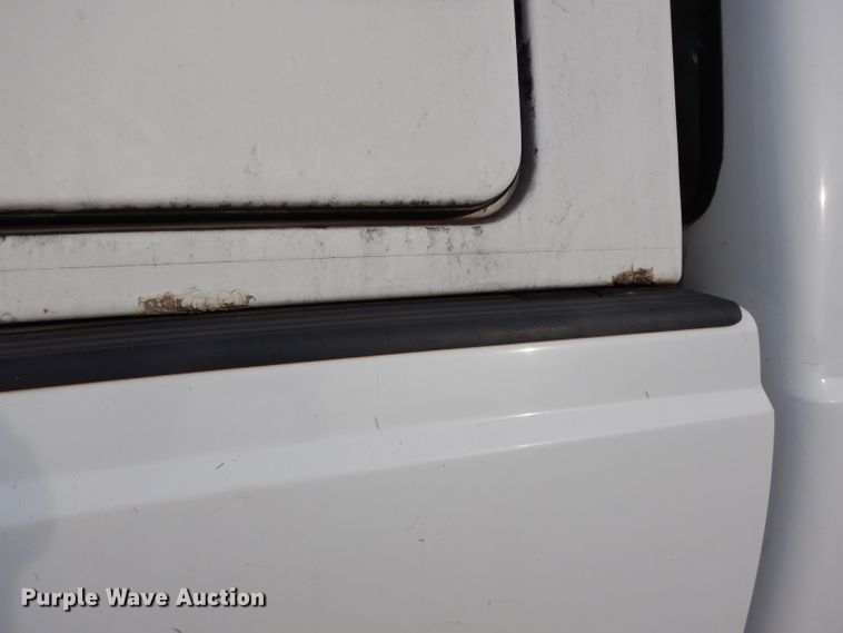 image for item DE4227 2003 Ford F250 Super Duty XL pickup truck