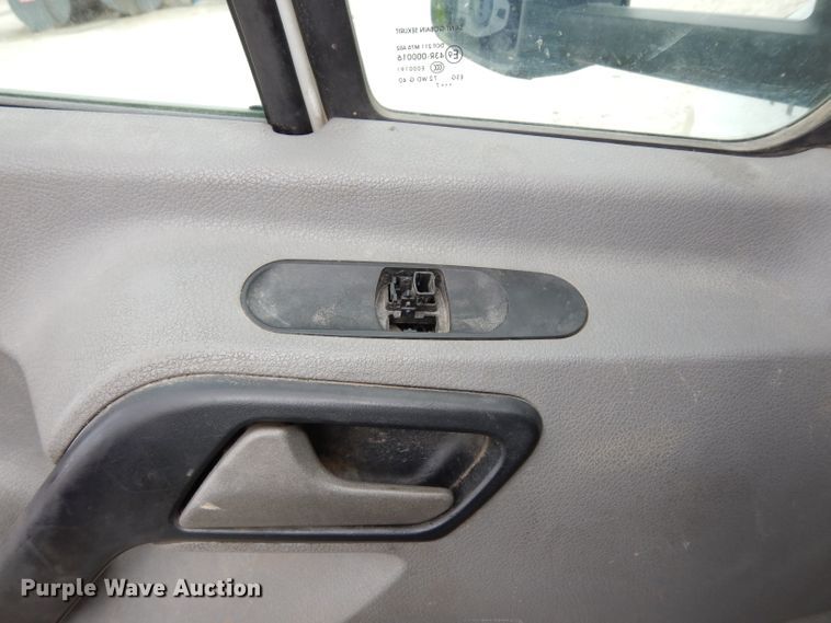 image for item DE4228 2007 Freightliner Sprinter 3500 utility van