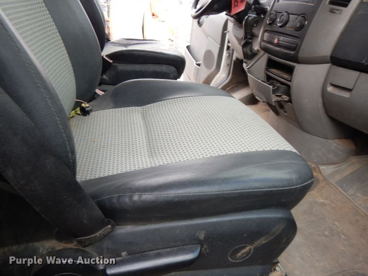 image for item DE4228 2007 Freightliner Sprinter 3500 utility van