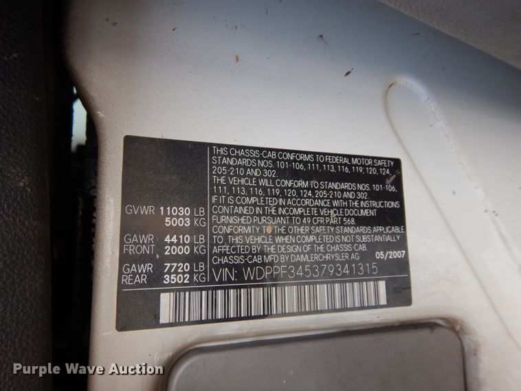 image for item DE4228 2007 Freightliner Sprinter 3500 utility van