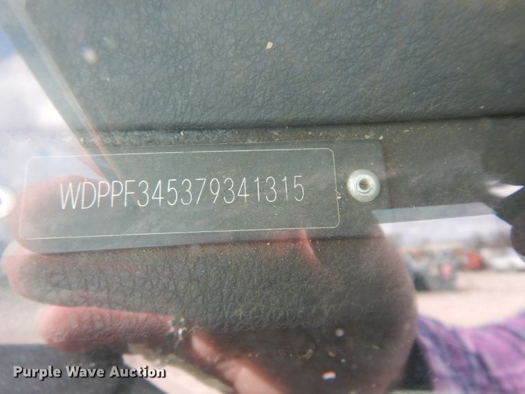 image for item DE4228 2007 Freightliner Sprinter 3500 utility van