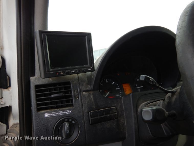 image for item DE4229 2007 Freightliner Sprinter 3500 utility van