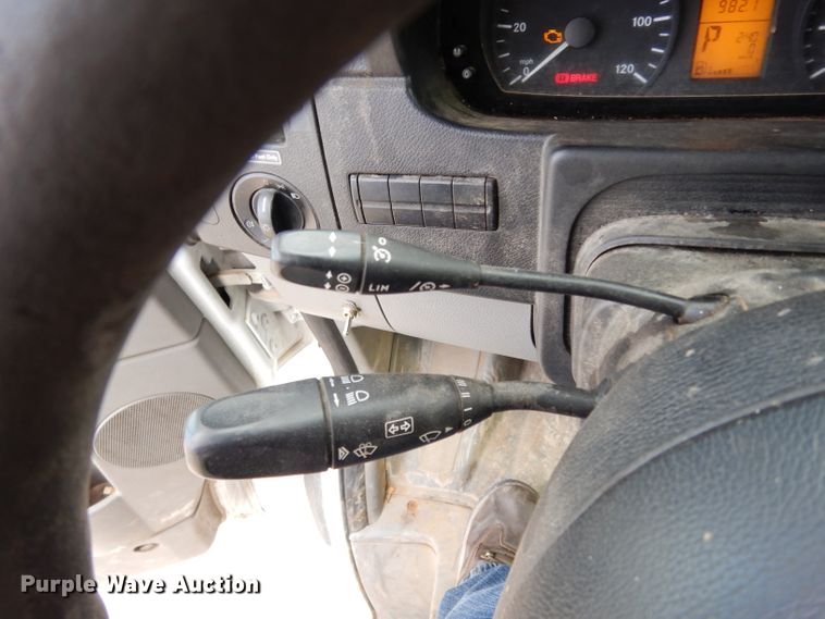 image for item DE4229 2007 Freightliner Sprinter 3500 utility van