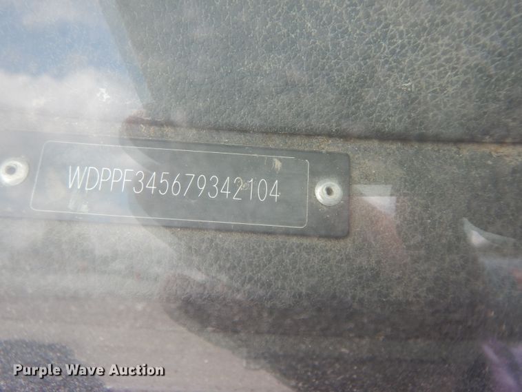 image for item DE4229 2007 Freightliner Sprinter 3500 utility van