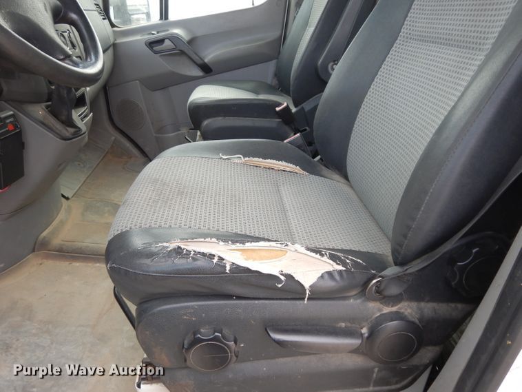 image for item DE4230 2007 Freightliner Sprinter 3500 utility van