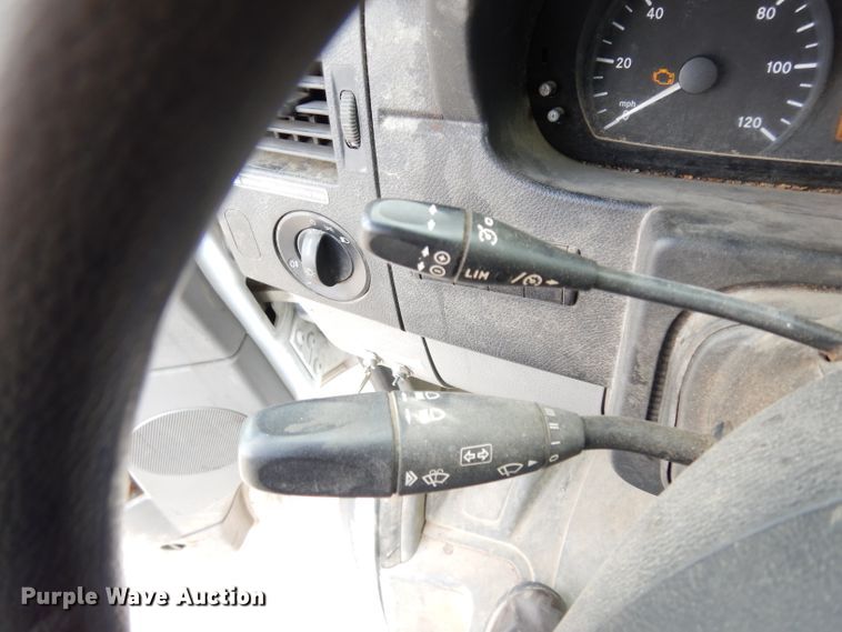 image for item DE4230 2007 Freightliner Sprinter 3500 utility van