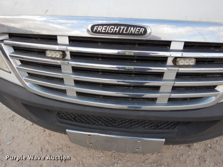 image for item DE4230 2007 Freightliner Sprinter 3500 utility van