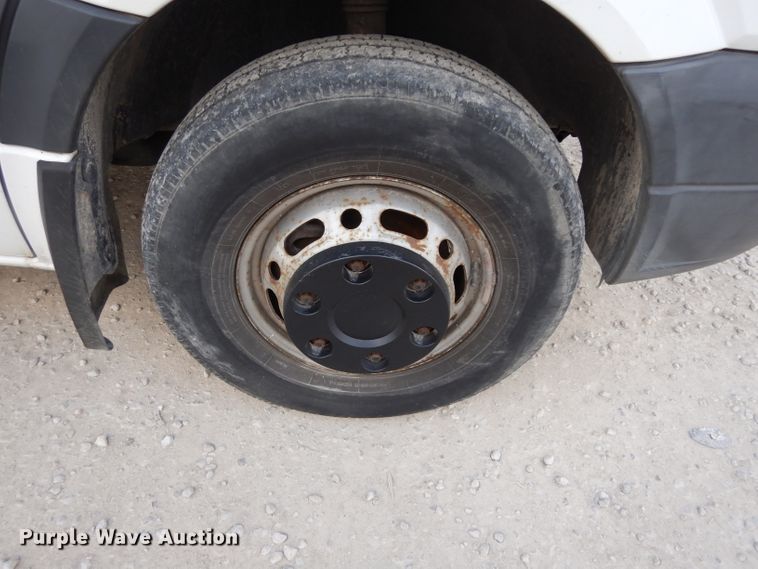 image for item DE4230 2007 Freightliner Sprinter 3500 utility van