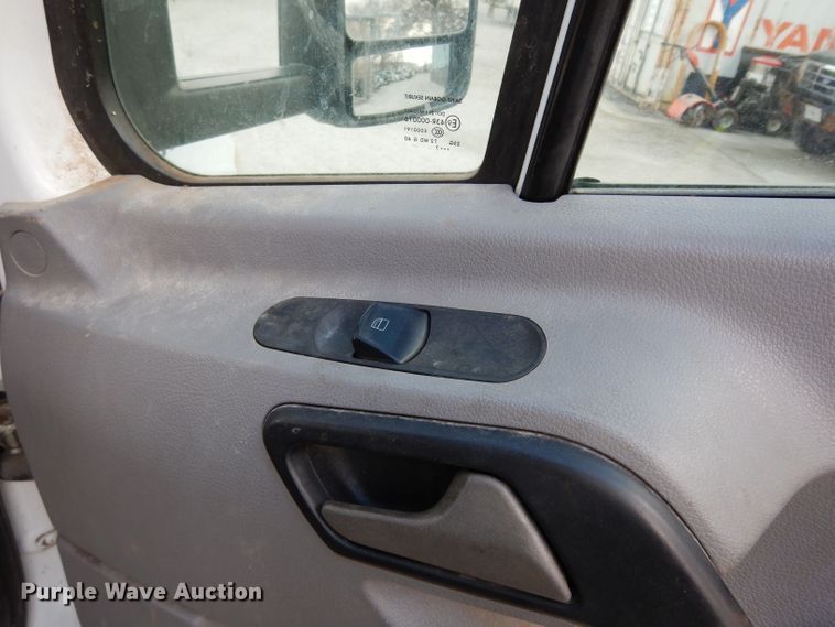 image for item DE4230 2007 Freightliner Sprinter 3500 utility van