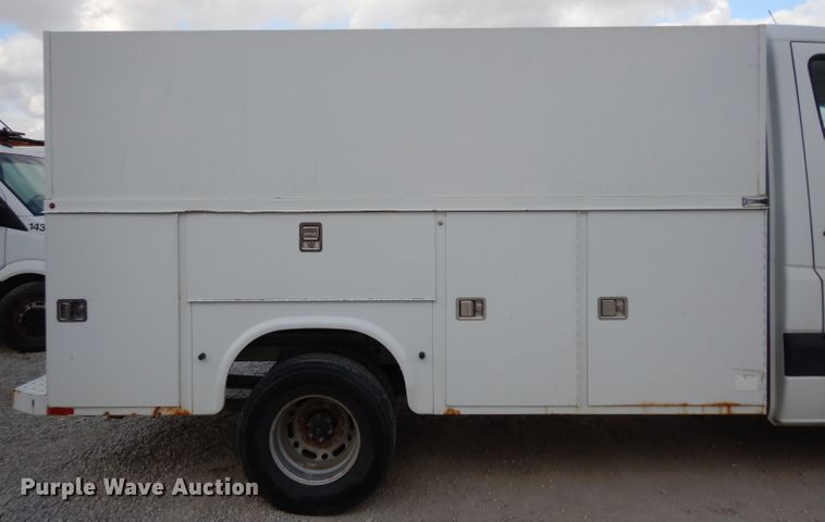 image for item DE4230 2007 Freightliner Sprinter 3500 utility van