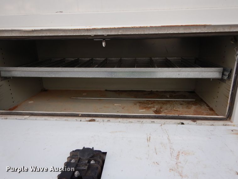 image for item DE4230 2007 Freightliner Sprinter 3500 utility van