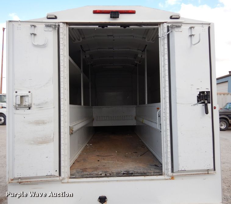 image for item DE4230 2007 Freightliner Sprinter 3500 utility van