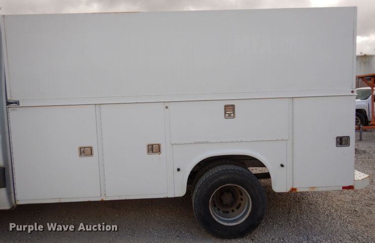 image for item DE4230 2007 Freightliner Sprinter 3500 utility van