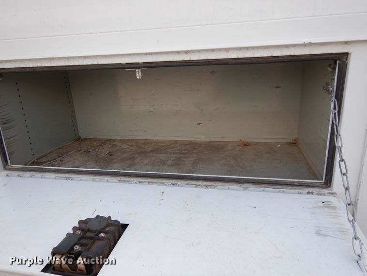 image for item DE4230 2007 Freightliner Sprinter 3500 utility van