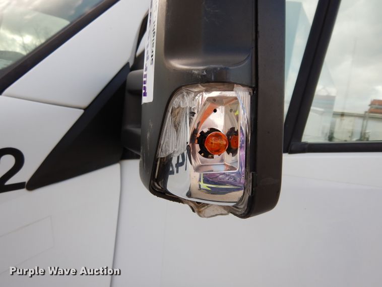 image for item DE4230 2007 Freightliner Sprinter 3500 utility van