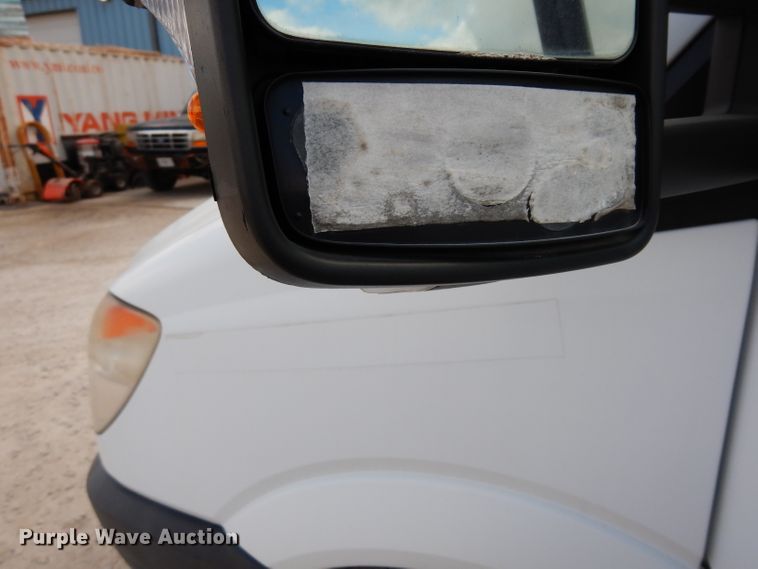 image for item DE4230 2007 Freightliner Sprinter 3500 utility van