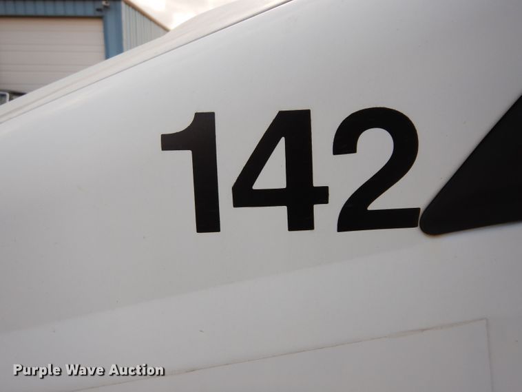 image for item DE4230 2007 Freightliner Sprinter 3500 utility van