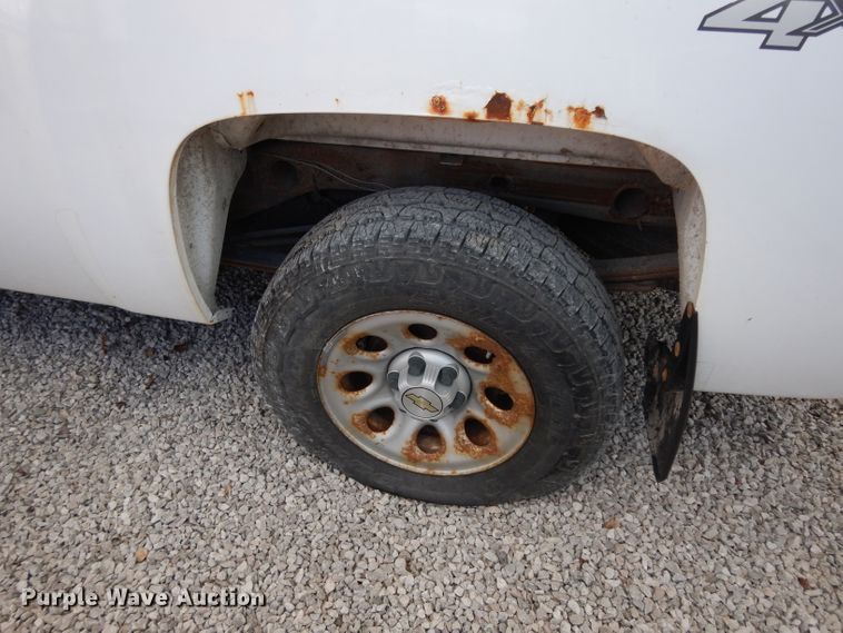 image for item DE4231 2008 Chevrolet Silverado 1500 Ext. Cab pickup truck