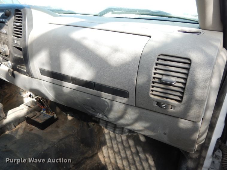 image for item DE4231 2008 Chevrolet Silverado 1500 Ext. Cab pickup truck