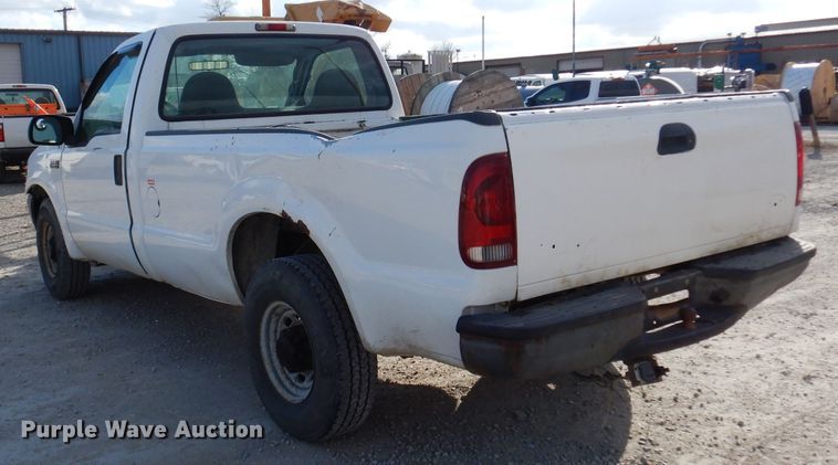 image for item DE4254 2001 Ford F250 Super Duty XL pickup truck