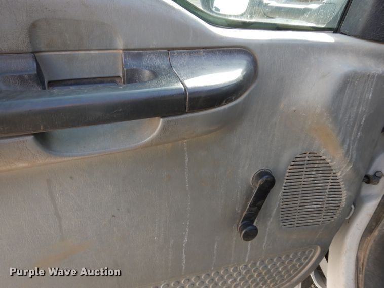 image for item DE4292 2007 Ford F450 Super Duty XL flatbed truck