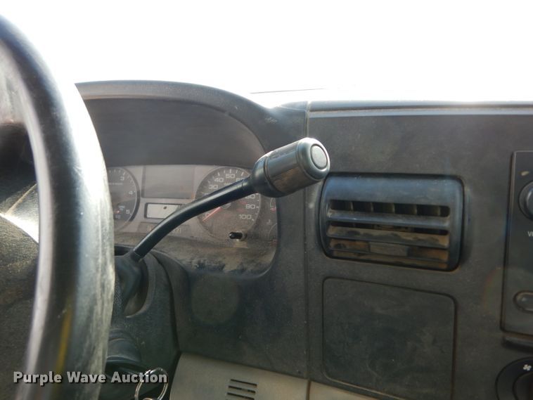 image for item DE4292 2007 Ford F450 Super Duty XL flatbed truck