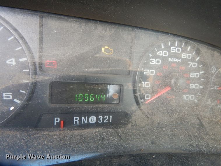 image for item DE4292 2007 Ford F450 Super Duty XL flatbed truck