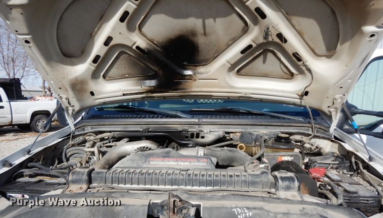 image for item DE4292 2007 Ford F450 Super Duty XL flatbed truck