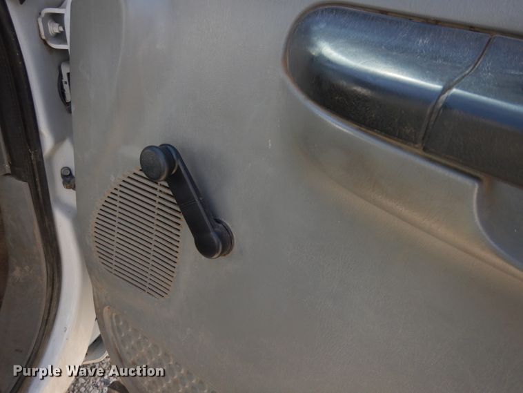 image for item DE4292 2007 Ford F450 Super Duty XL flatbed truck