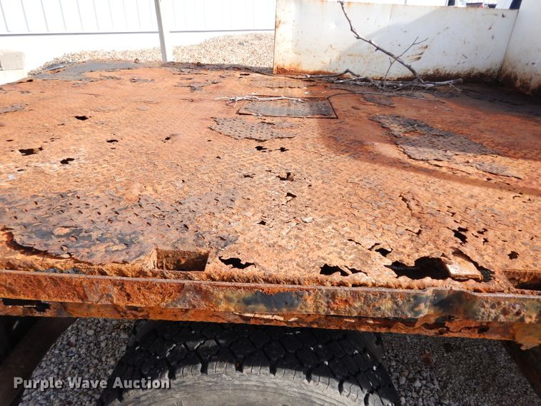 image for item DE4292 2007 Ford F450 Super Duty XL flatbed truck