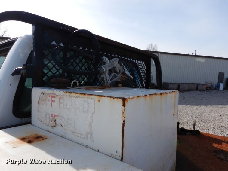 image for item DE4292 2007 Ford F450 Super Duty XL flatbed truck