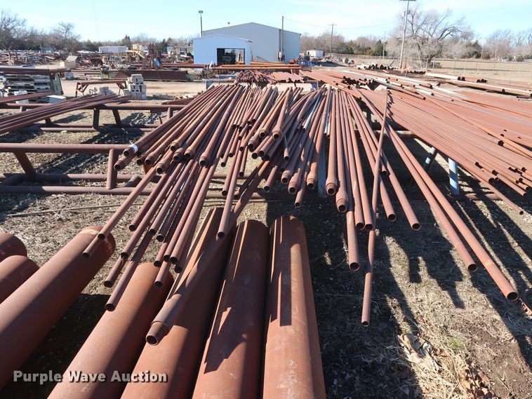 image for item DG7061 Approximately 140 pipes