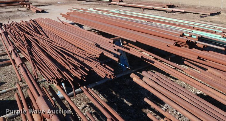 image for item DG7067 Approximately 260 pipes