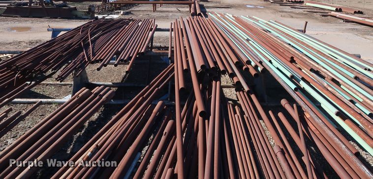 image for item DG7067 Approximately 260 pipes