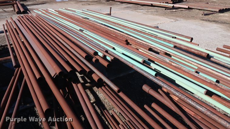 image for item DG7067 Approximately 260 pipes