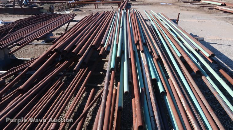 image for item DG7067 Approximately 260 pipes